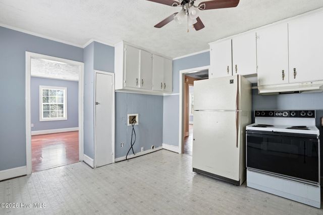 205 N Thompson Street, Whiteville, NC 28472