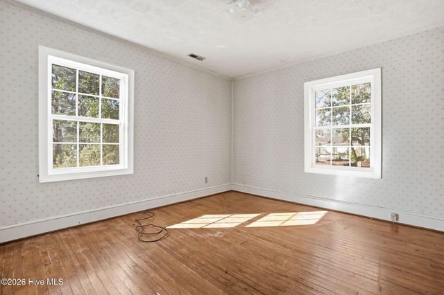 205 N Thompson Street, Whiteville, NC 28472