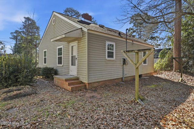 205 N Thompson Street, Whiteville, NC 28472
