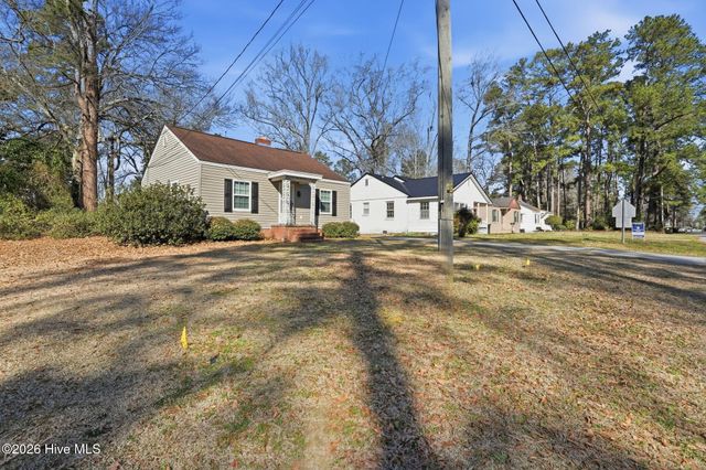 205 N Thompson Street, Whiteville, NC 28472