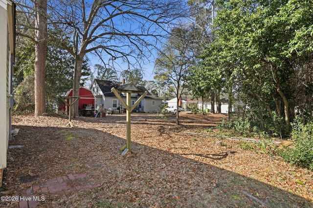205 N Thompson Street, Whiteville, NC 28472