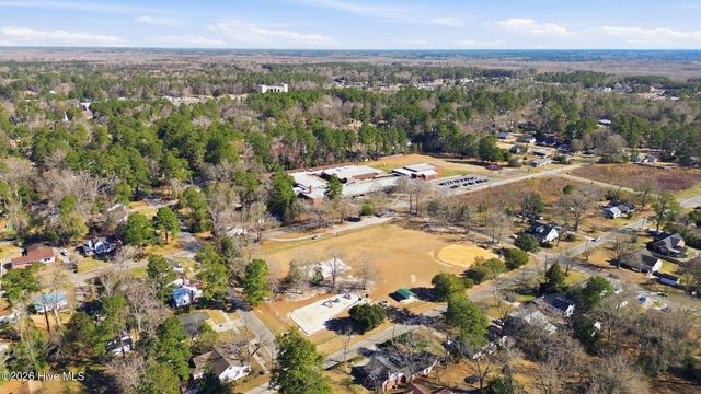 205 N Thompson Street, Whiteville, NC 28472