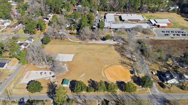 205 N Thompson Street, Whiteville, NC 28472