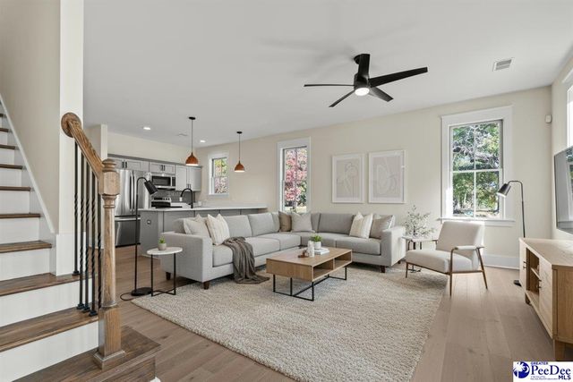 315 Railroad Ave, Florence, SC 29506