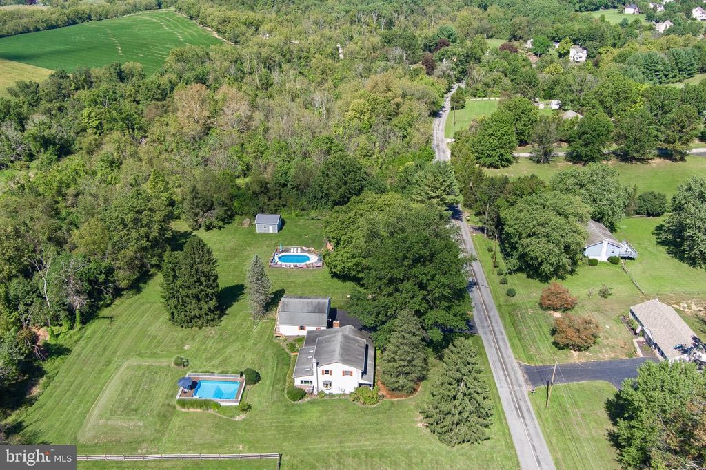 219 HOFFECKER RD, PHOENIXVILLE, PA 19460 — photo 3