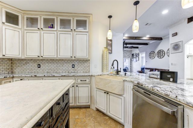 1106 Lasso Court, Alvin, TX 77511