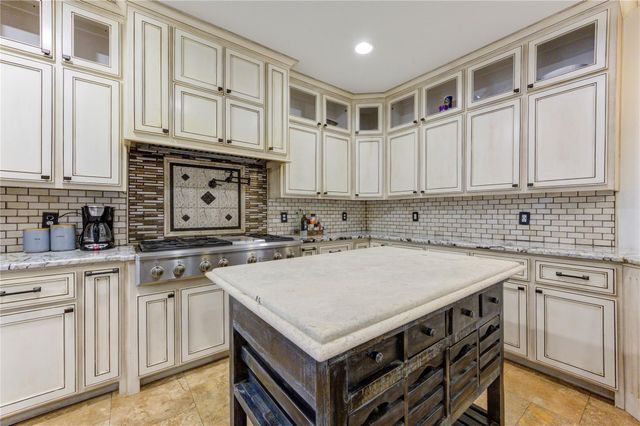 1106 Lasso Court, Alvin, TX 77511