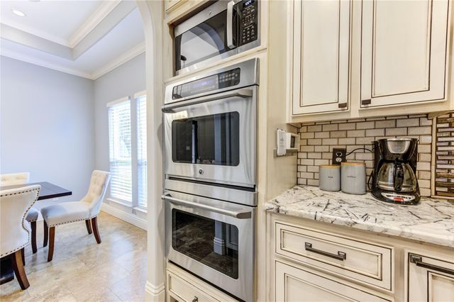 1106 Lasso Court, Alvin, TX 77511