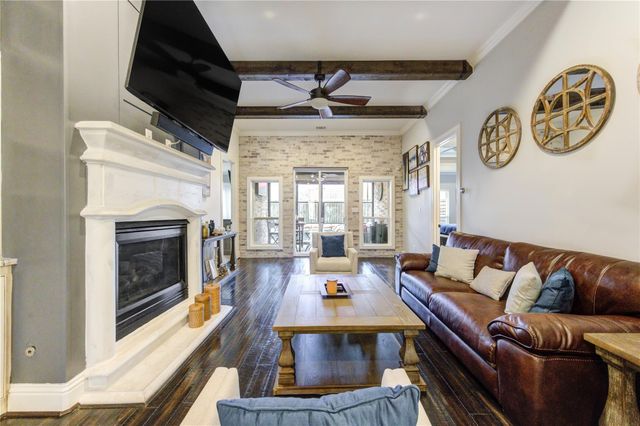 1106 Lasso Court, Alvin, TX 77511