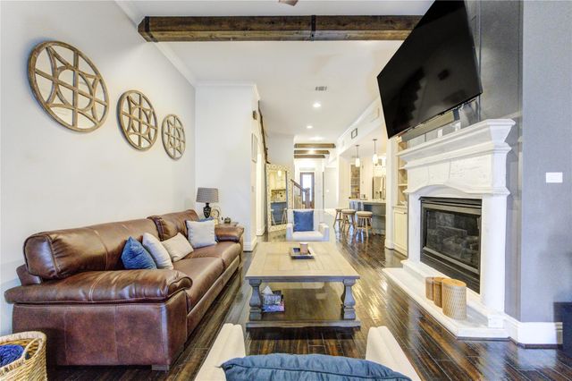 1106 Lasso Court, Alvin, TX 77511