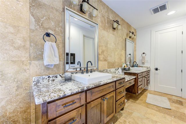 1106 Lasso Court, Alvin, TX 77511