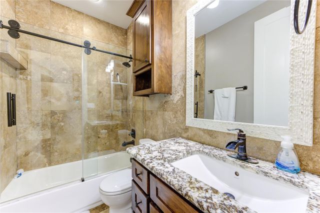 1106 Lasso Court, Alvin, TX 77511