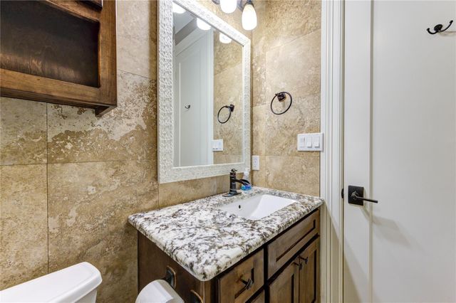 1106 Lasso Court, Alvin, TX 77511