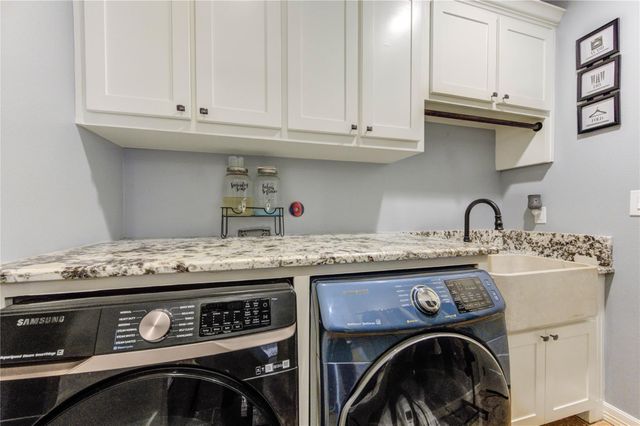 1106 Lasso Court, Alvin, TX 77511