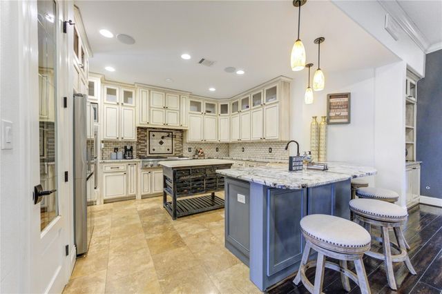 1106 Lasso Court, Alvin, TX 77511