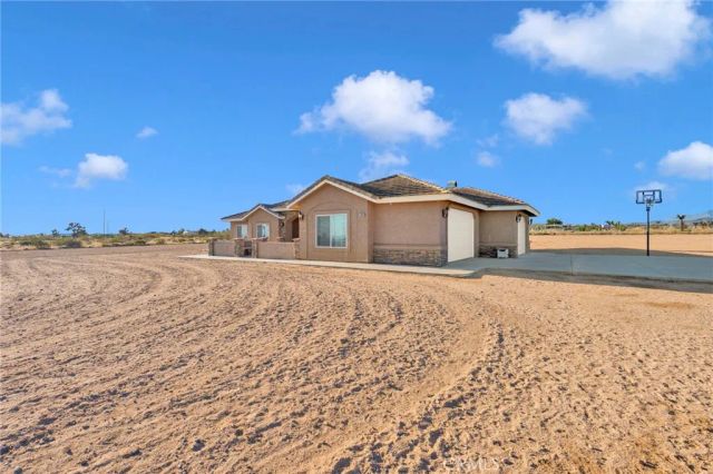 7435 Solano, Phelan, CA 92371