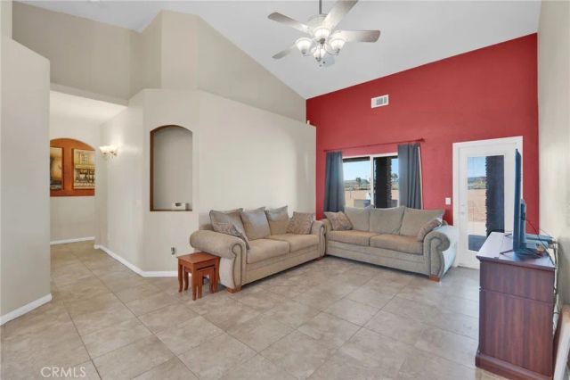 7435 Solano, Phelan, CA 92371