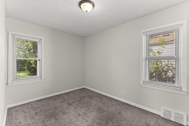 19130 Woodcrest Street, Harper Woods, MI 48225