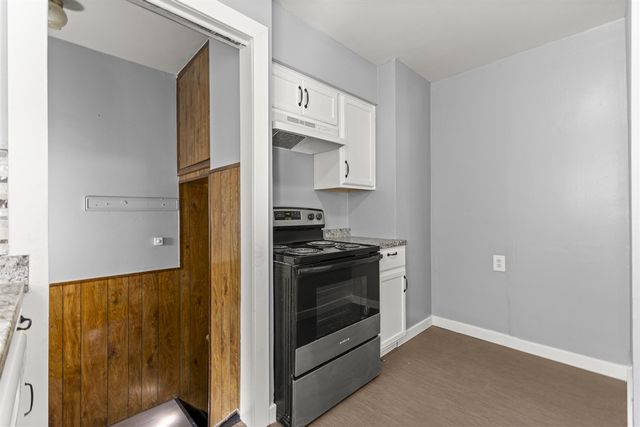 19130 Woodcrest Street, Harper Woods, MI 48225