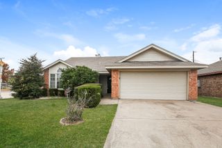 901 Meadow Circle, Keller, TX 76248