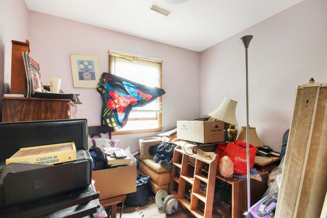 4089 Willow Street, Hobart, IN 46342