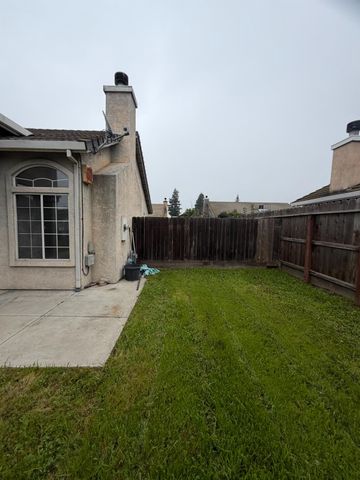 4500 Fosberg Rd, Turlock, CA 95382