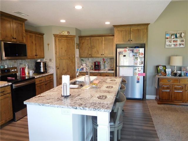1306 SW Addie Lane, Grain Valley, MO 64029