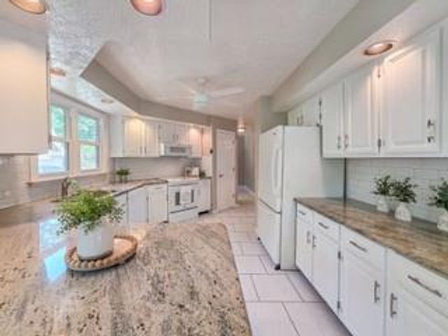 1223 Kaylyn Court, Kennesaw, GA 30152