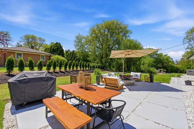 17915 Evergreen COURT, Brookfield, WI 53045