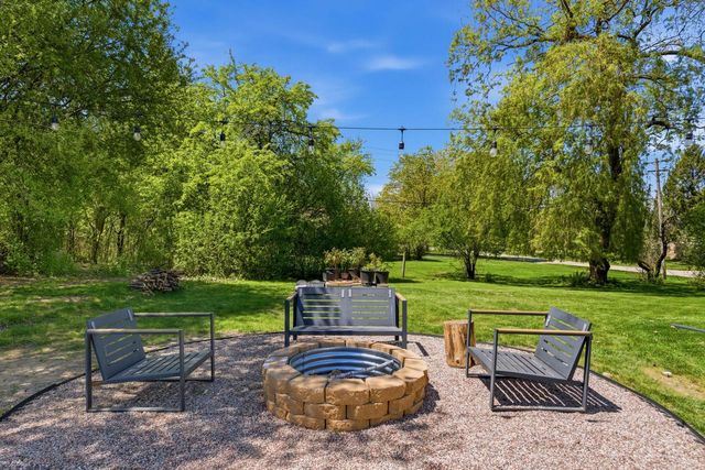 17915 Evergreen COURT, Brookfield, WI 53045