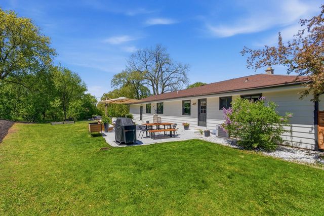 17915 Evergreen COURT, Brookfield, WI 53045
