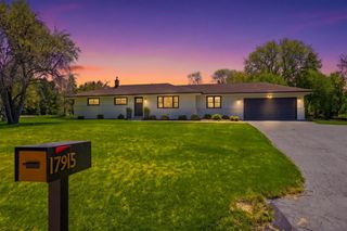 17915 Evergreen COURT, Brookfield, WI 53045