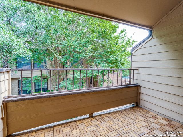 3605 Hidden Dr Apt E1, San Antonio, TX 78217