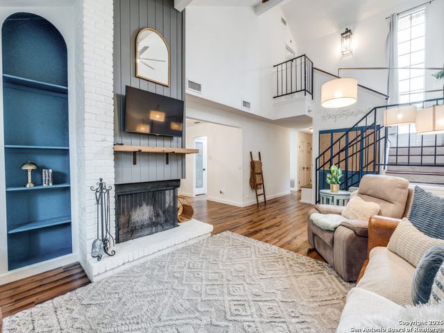 3605 Hidden Dr Apt E1, San Antonio, TX 78217