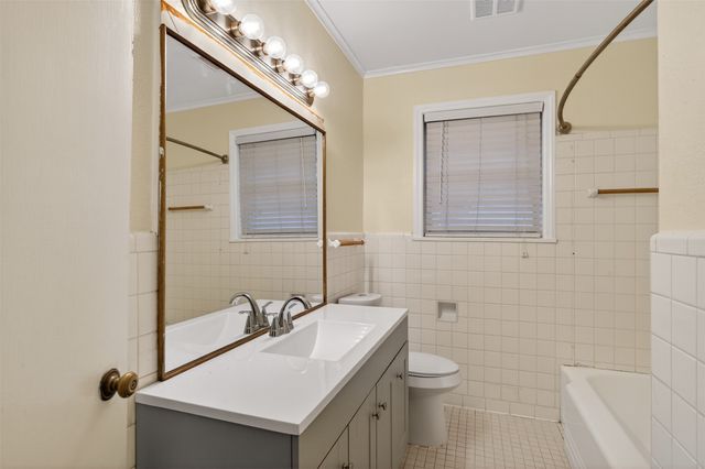 4015 Richmond Avenue, Shreveport, LA 71106