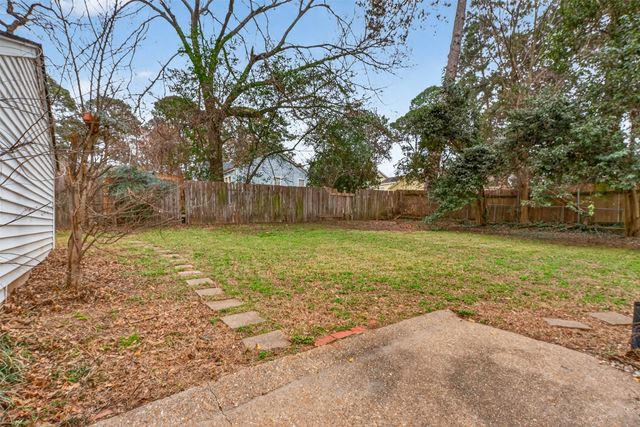 4015 Richmond Avenue, Shreveport, LA 71106