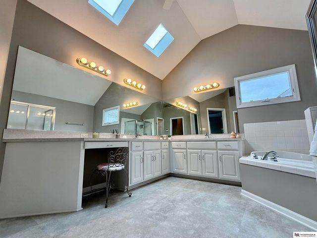 4416 S 174th Avenue, Omaha, NE 68135