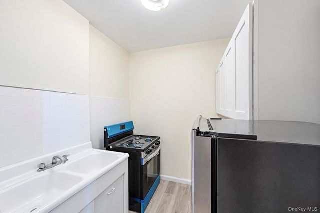 3321 Bruckner Boulevard 5G, Bronx, NY 10461