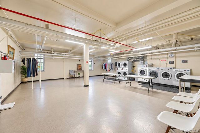 3321 Bruckner Boulevard 5G, Bronx, NY 10461