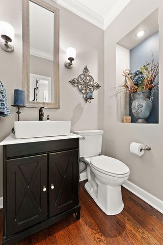 902 Crabapple Lane, Valparaiso, IN 46383