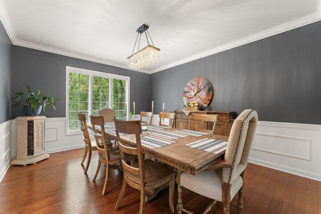 902 Crabapple Lane, Valparaiso, IN 46383