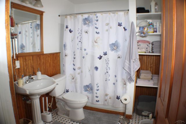2805 Schemm Street, Saginaw, MI 48602