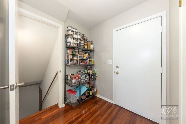 8026 Barrymore Drive 37-2, Darien, IL 60561