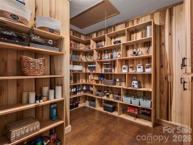 201 Flowering Ridge, Canton, NC 28716