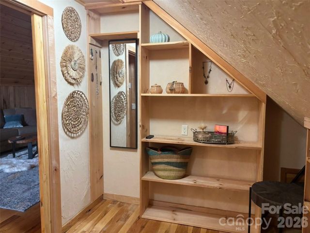 201 Flowering Ridge, Canton, NC 28716