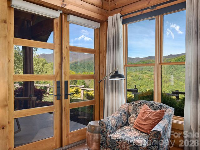 201 Flowering Ridge, Canton, NC 28716