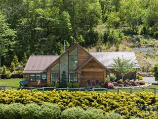 201 Flowering Ridge, Canton, NC 28716