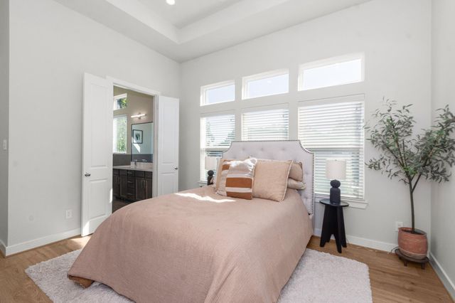 816 Sienna Palm Lane, Houston, TX 77008