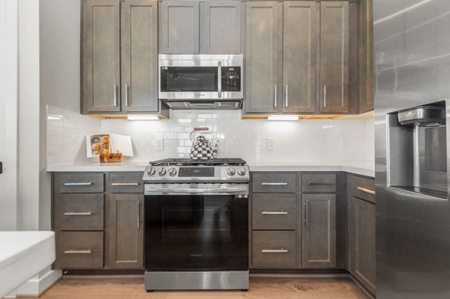 816 Sienna Palm Lane, Houston, TX 77008