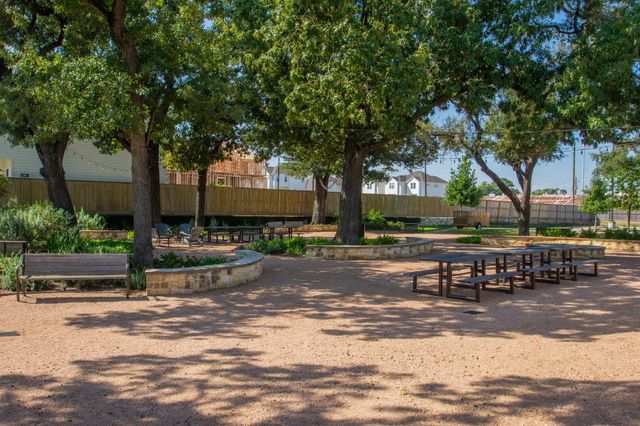 816 Sienna Palm Lane, Houston, TX 77008